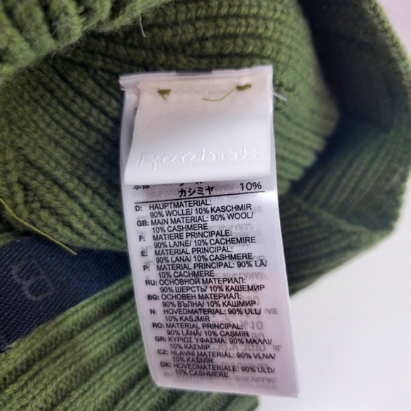 🔥SALE🔥 NWT$215 Reebok x Victoria Beckham Logo Wool Cashmere Beanie Balaclava - Picture 15 of 16